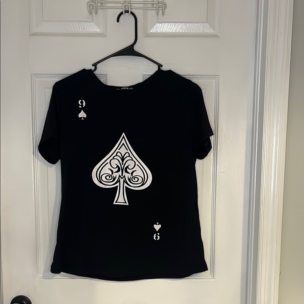 SHEIN Black Spade Design Short Sleeve Tee